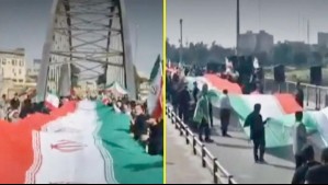 Iraníes forman cadenas humanas para proteger puentes y plantas eléctricas ante amenaza de Trump