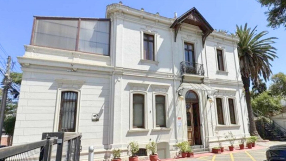 La casa de los espíritus en Providencia sigue en venta: Conoce cuánto vale