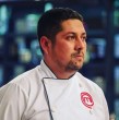 El exparticipante de MasterChef Chile, Giovanni Cárdenas, atraviesa un difícil momento tras ser víctima de la delincuencia. Tres personas le sustrajeron su camión de trabajo cargado con mercadería e insumos.