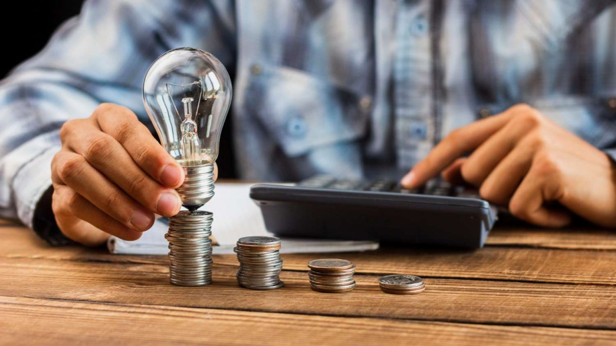 Cuentas de la luz subirán en promedio $1.500 en julio: director de Empresas Eléctricas explica el alza