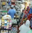 Un grave caso de extorsión afecta a panaderías en Santiago. Antisociales amenazaron al dueño de un local en Matta Sur con mensajes y videos, en un hecho similar a ataques ocurridos hace dos años.