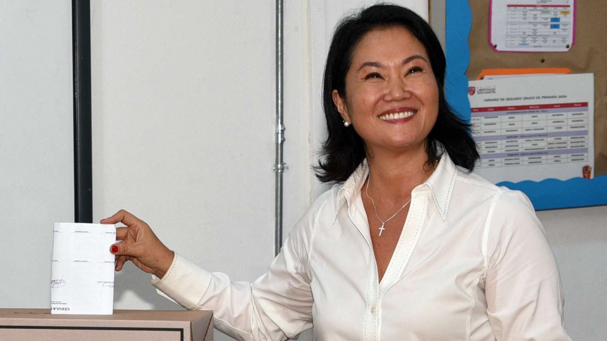 Keiko Fujimori encabeza en boca de urna para las presidenciales de Perú