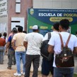 La autoridad electoral del Perú informó que amplía la jornada de elecciones para que unas 63.000 personas que se quedaron sin votar por falta de cédulas, ánforas y otros materiales de sufragio puedan hacerlo en sus locales de votación.