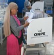 Perú reanudó sus elecciones presidenciales tras fallas logísticas que impidieron votar a 50 mil personas. Con el 53% de las actas, Keiko Fujimori lidera y se perfila al balotaje.