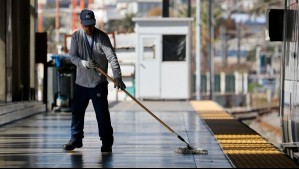 En lo estipulado por la ley 40 horas se establece la obligatoriedad de respetar la normativa