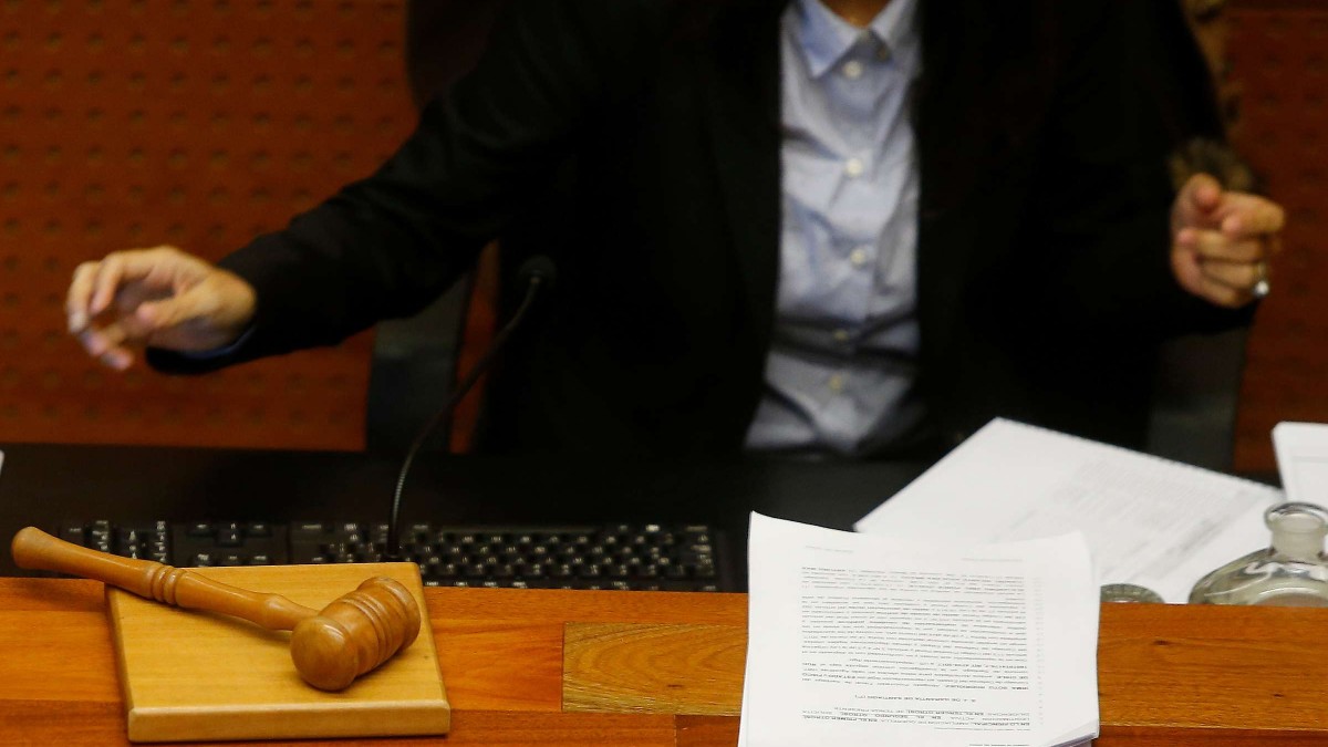 Le bajaron el sueldo hasta 10 veces: Profesora se autodespide y gana millonaria demanda a preuniversitario