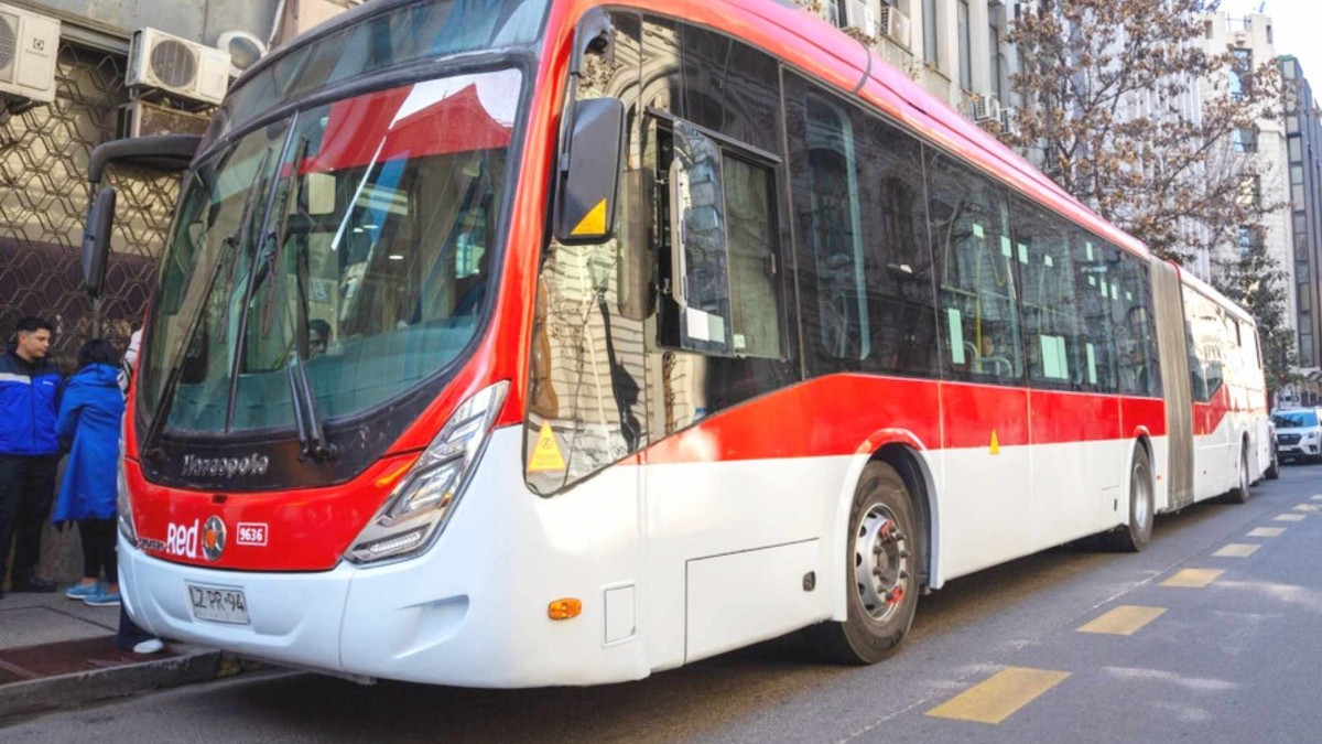 Refuerzan fiscalizaciones con narcotest: Preocupación por resultados positivos en conductores de buses RED