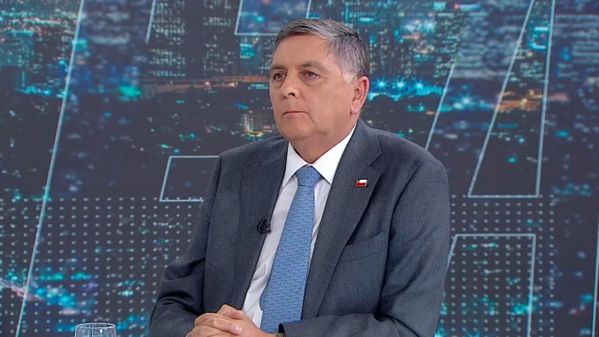 'Ningún beneficio social se va a recortar': Ministro Alvarado explica 'Plan de Reconstrucción Nacional'