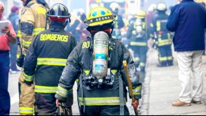 Encuentran cuerpo en cité afectado por incendio hace una semana en Santiago Centro