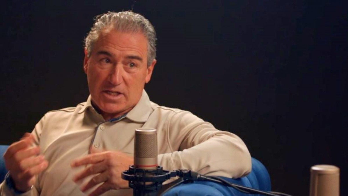 Ramón Vallés, aviador con más de 30 años de experiencia: 'Pretenden que la inteligencia artificial sustituya pilotos'