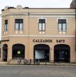 Tras décadas de funcionamiento en un punto neurálgico de la capital de la Región de Los Ríos, la emblemática tienda Calzados Savy ha anunciado el cierre definitivo de sus puertas.