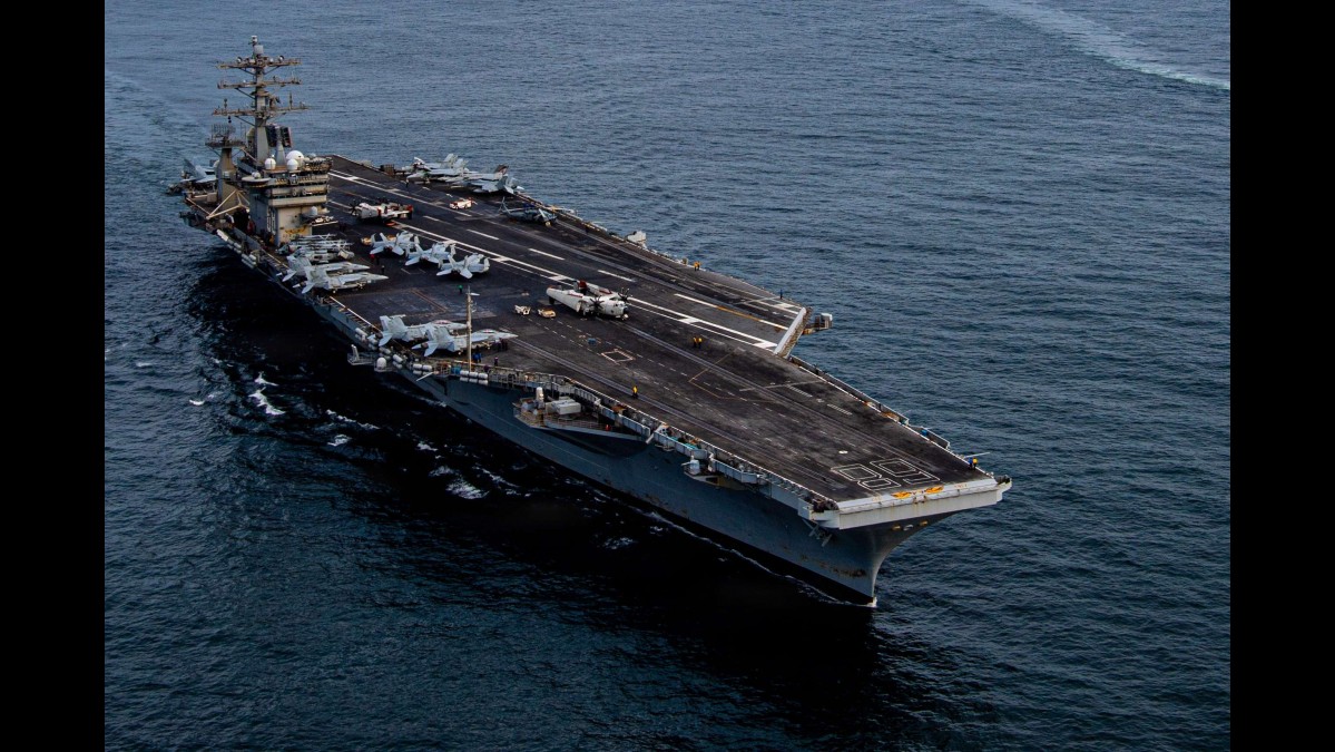 USS Nimitz: ¿Cómo es el portaaviones estadounidense que arribó a Valparaíso por la operación Southern Seas 2026?