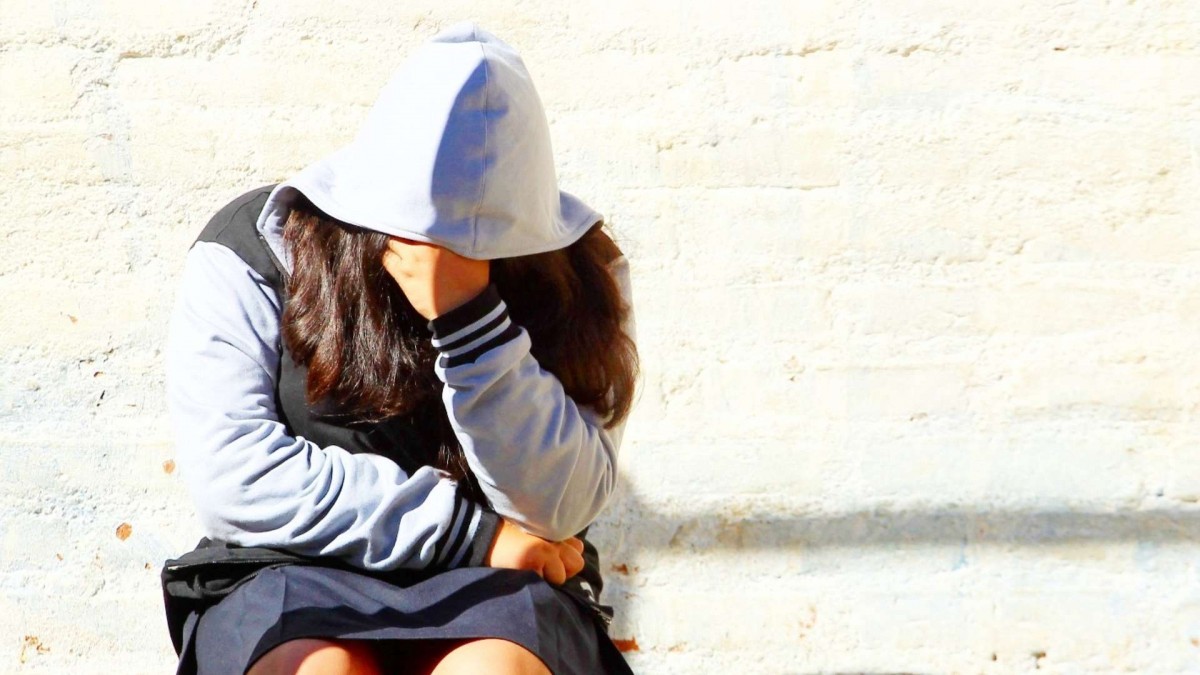 Denuncian grave caso de bullying a escolar en Punta Arenas: Adolescente habría sido intoxicada por compañeras