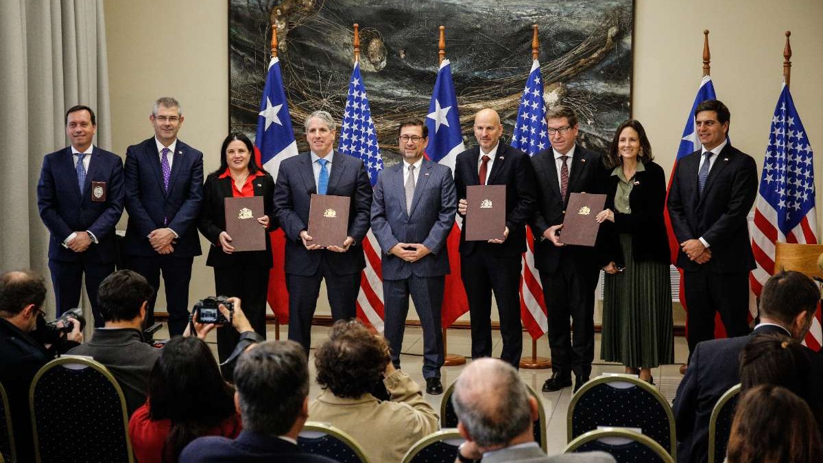 Chile y EEUU firman acuerdo de cooperación para fortalecer el combate al crimen organizado