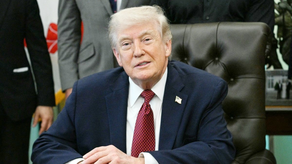 Trump extiende alto el fuego con Irán y asegura que esperará propuesta para negociar