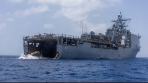 Unos 30 barcos desviados durante bloqueo naval de EEUU a Irán: 'Se extiende a todos los buques', advierte Comando Central