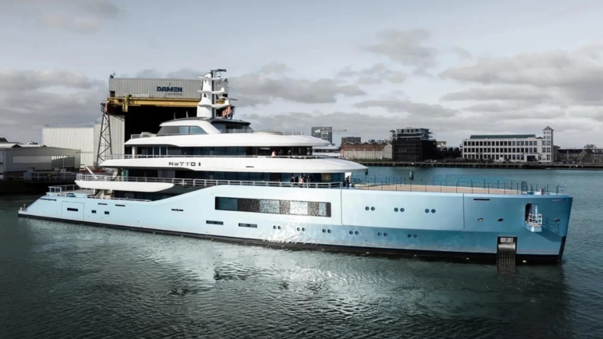 Casino 'clandestino' y helipuerto retráctil: El superyate de 80 metros que oculta lsecretos de un magnate del juego inicia pruebas