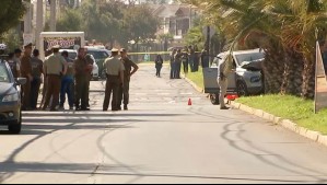 Carabineros balean a dos delincuentes en Maipú: Frustran intento de robo a camión de abarrotes