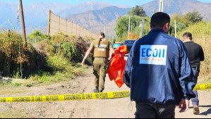 Investigan macabro hallazgo de cuerpo en Paine: Víctima estaba atada de manos y envuelta en una frazada