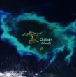Aunque la NASA reveló que se trata de un hermoso espectáculo natural, esta zona de las Islas Chatham esconde un terrible secreto. Funciona como una trampa ecológica, desorientando y aniquilando a cientos de ballenas