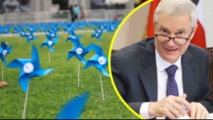 Presidente Kast participa en acto contra la violencia infantil: Instalaron 4 mil remolinos azules en la Plaza de la Ciudadanía