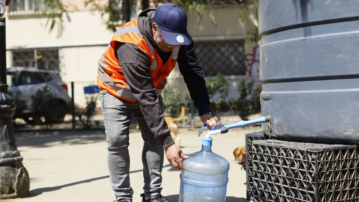 Cortes de agua de hasta ocho horas: Estas son las 3 comunas de la RM afectadas este miércoles