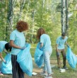 En Estados Unidos, casi todas las high schools (escuela secundaria) requieren que los estudiantes se gradúen con horas de servicio comunitario. Entre los beneficios del voluntariado está el conectarlos con su vocación.