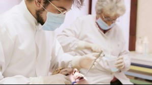 'Cuando tengo un problema dental me voy a Chile': el chileno que lleva 25 años en EE.UU. y prefiere atenderse en su país