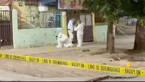 Investigan doble homicidio frustrado en Cerro Navia: Dos personas heridas a bala permanecen en riesgo vital