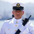 La Marina de Estados Unidos ofrece salarios competitivos.  La remuneración de los marineros depende del rango militar y los años de servicio. A esto se suman asignaciones para vivienda, alimentación, atención médica, educación y jubilación.