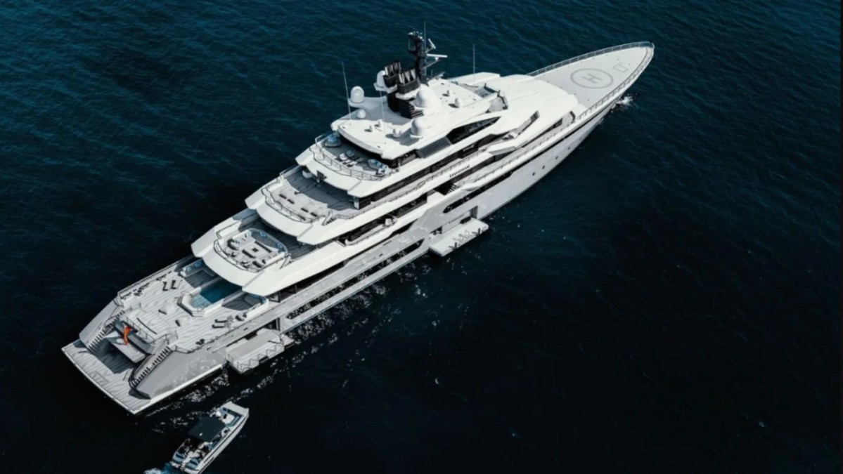 El búnker flotante: las imágenes prohibidas del megayate de 500 millones que parece sacado de una película