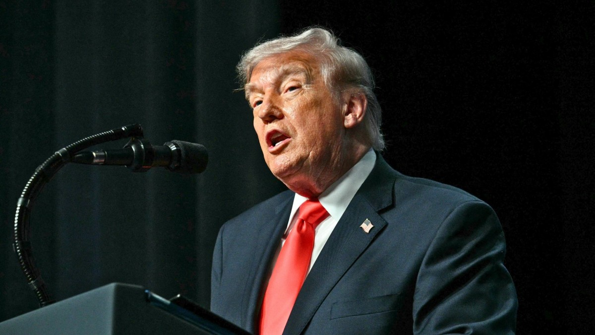 Donald Trump amenaza con tomar el control de Cuba 'casi de inmediato' por considerarlo una 'amenaza extraordinaria' para EEUU