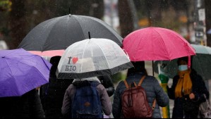 Meteorología emite avisos por lluvias de hasta 55 milímetros en zonas de cinco regiones del país: 'En corto período de tiempo'