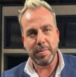 Mega Investiga accedió a un informe de la PDI con chats de WhatsApp que comprometen al animador Francisco Kaminski. El locutor es uno de los 23 imputados en la investigación contra David Israel por lavado de activos.