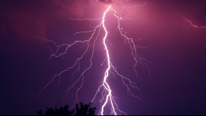 DMC emite aviso de tormentas eléctricas por 'inestabilidad atmosférica' en sectores de dos regiones de la zona sur
