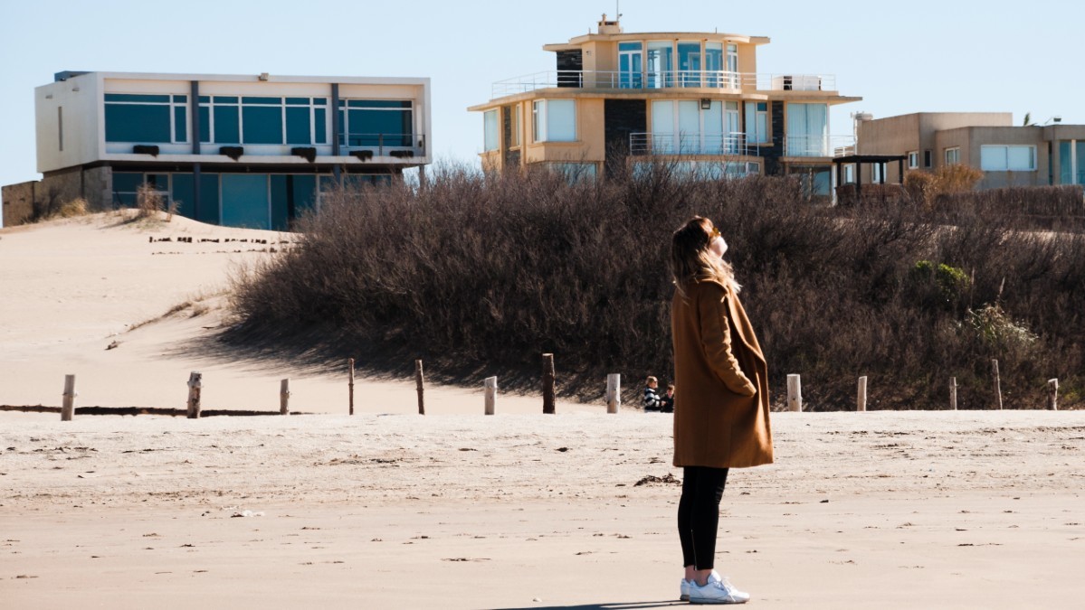 Casas por $400.000 en Estados Unidos: el único lugar de la costa de California donde puedes comprar una casa de playa barata