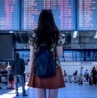 El abogado migratorio Julio Oyhanarte, señala que el nivel de interrogatorio puede variar dependiendo del perfil del viajero, aunque quienes ingresan con visa de turista suelen recibir más preguntas