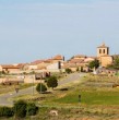 Un pueblo en España ofrece casas gratis y trabajo para atraer nuevos habitantes y así evitar su desaparición. Revisa dónde queda, qué incluye el beneficio y cómo postular.