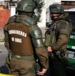 El GOPE de Carabineros desplegó un operativo en el colegio Hispano Italiano de Iquique luego de que dos personas ingresaran con un arma de fuego. Hay un detenido de 18 años y se suspendieron las clases.