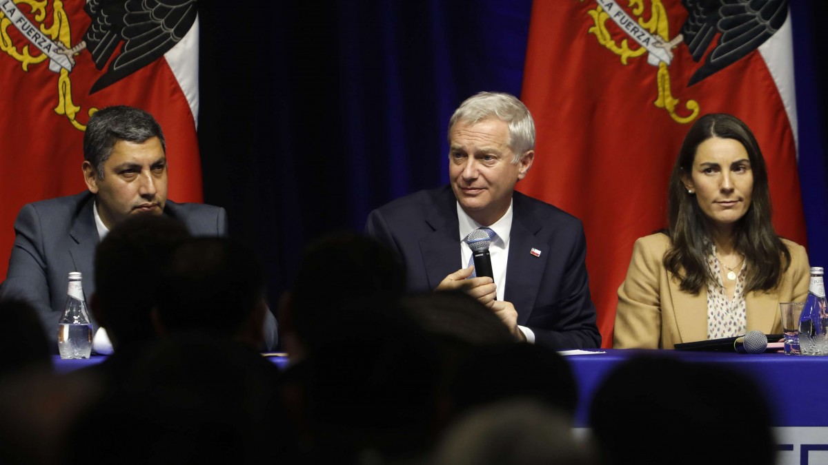 Presidente Kast responde a advertencias del CFA y llama a 'armonizar su gabinete para sacar adelante a Chile'