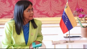 Influencer chavista acusa a presidenta interina de Venezuela de ocultar dispositivo de espionaje dentro de yeso