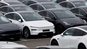 Tesla retira casi 219.000 vehículos en EE. UU. por problema con la cámara de visión trasera