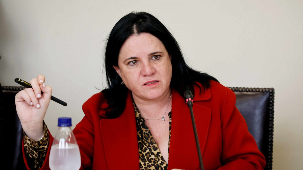 Sigue en vivo la entrevista a la ministra Trinidad Steinert en Radio Infinita