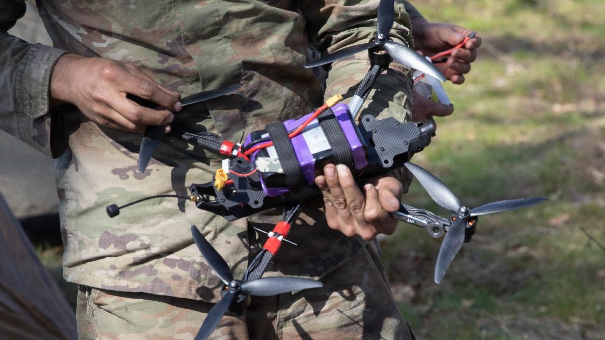 De la consola a la guerra: nueva escuela del Ejército de Estados Unidos entrena a la próxima generación de guerreros digitales