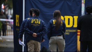 Encuentran osamentas y una lápida al interior de domicilio en Providencia: PDI descartó que sean de origen humano