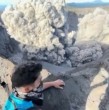 Video muestra impresionante erupción: Hallan los cuerpos de dos excursionistas muertos en la ladera del volcán Dukono en Indonesia. ¡Detalles en esta nota informativa!