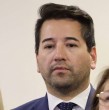 El diputado Javier Olivares denunció este domingo haber sido agredido junto a su asesor en una sede de un club deportivo. Desde Carabineros informaron que ambos resultaron con \\\'lesiones leves\\\'.