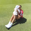 Alexis Sánchez sorprendió a sus seguidores de redes sociales con una publicación íntima y familiar, en el marco del Día de la Madre. El delantero chileno compartió dos fotografías junto a su pareja y su bebé.