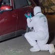 Un carabinero frustró una encerrona en Colina mientras llegaba a su casa junto a su familia. Presuntos delincuentes acudieron a centros asistenciales por heridas de bala y fueron detenidos.