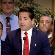 El diputado Javier Olivares salió al frente tras ser agredido en Olmué: Todo lo que dicen es falso, dijo. Anunció querella criminal y aseguró tener videos del ataque. Revisa sus declaraciones.